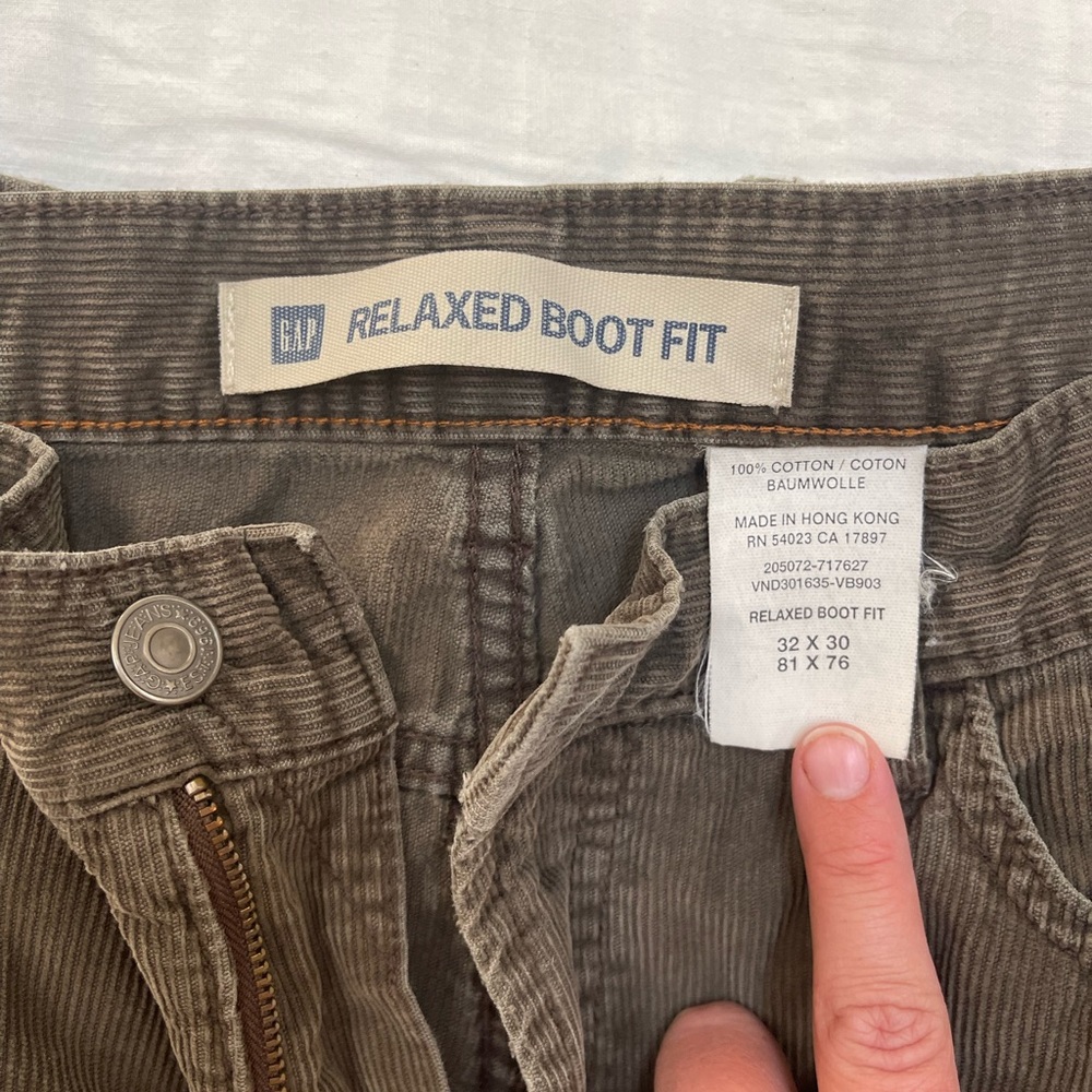 Gap Relaxed Boot Fit Corduroy Pants - olive green